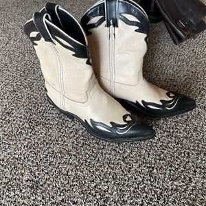 Womens size 7 cowboy boots